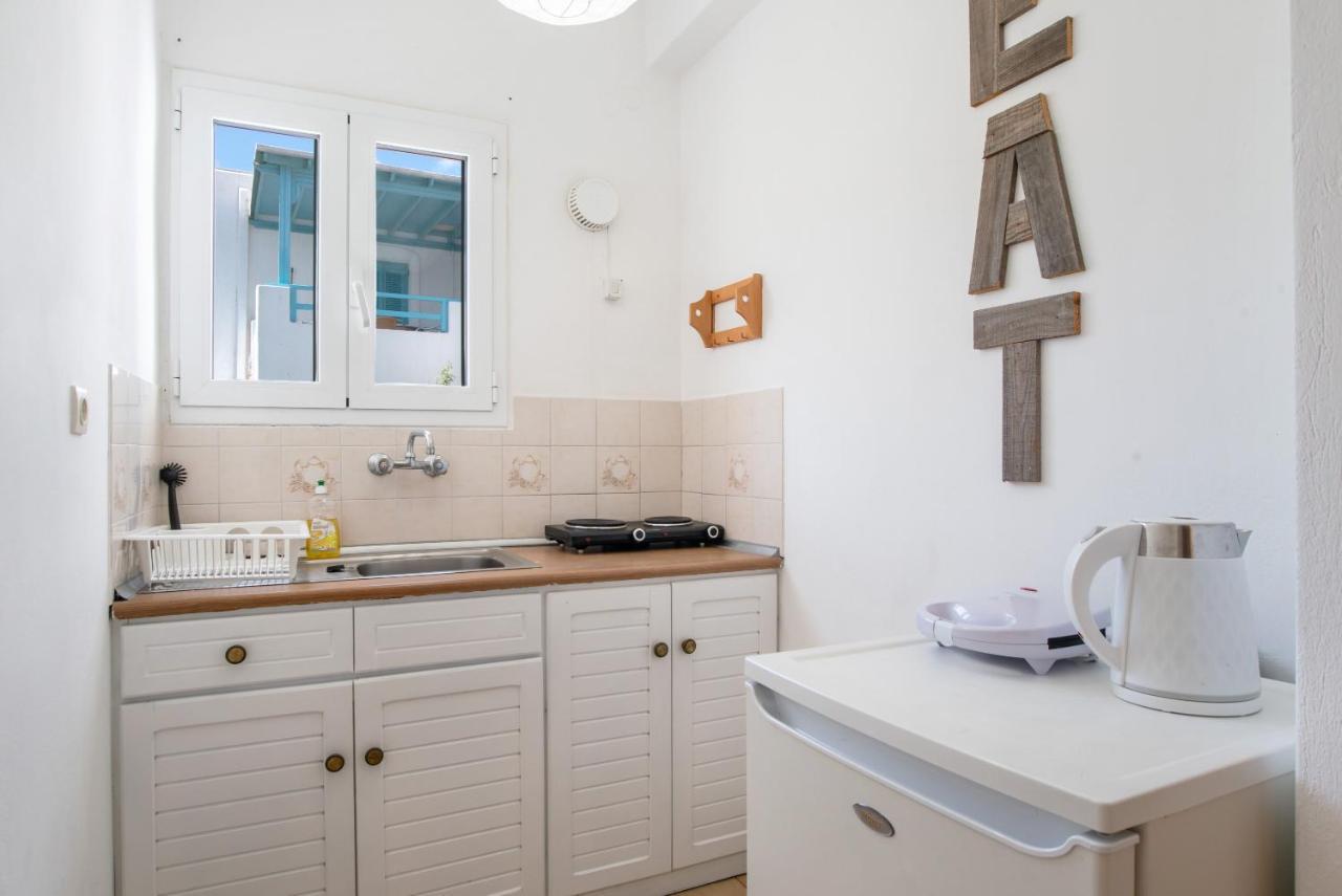 Livadia Seaside Studios 10 ปาริเกีย ภายนอก รูปภาพ