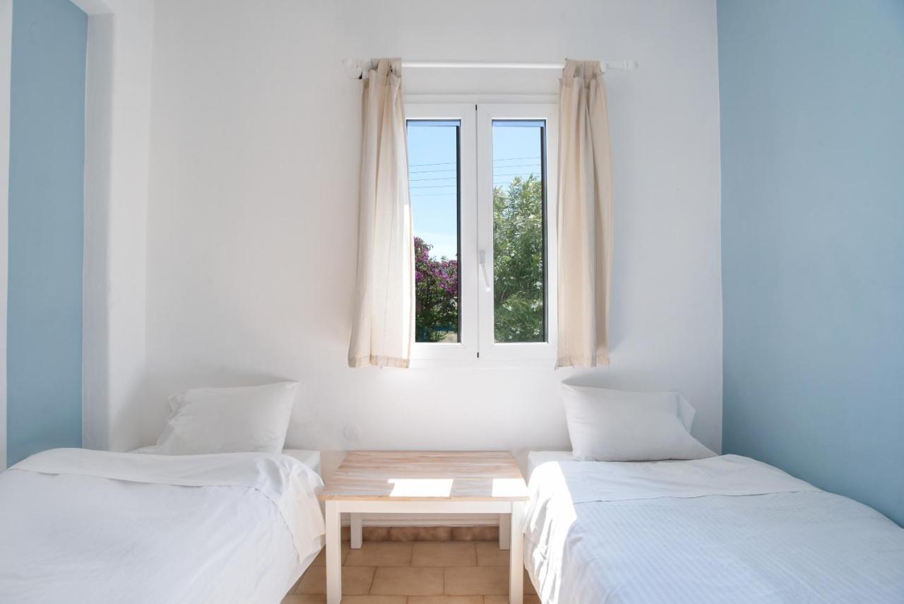 Livadia Seaside Studios 10 ปาริเกีย ภายนอก รูปภาพ
